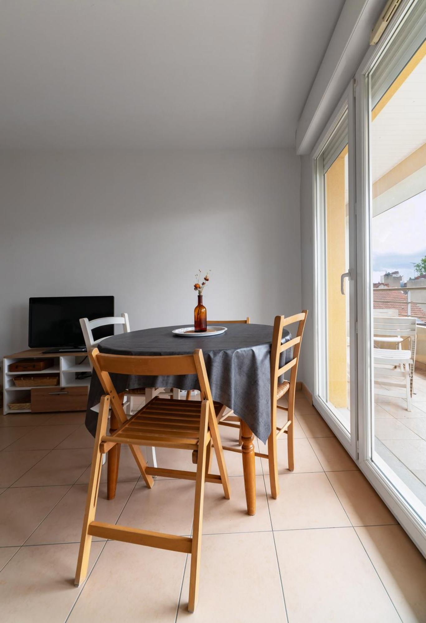 L'Eugenie - Appartement Design & Confort En Centre-Ville ヴィシー エクステリア 写真